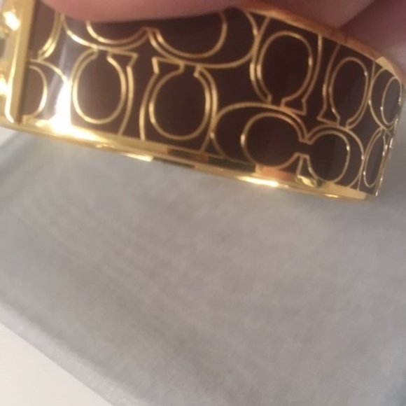 ✨CLOSET CLEAR OUT ✨COACH bangle bracelet - Picture 2 of 3